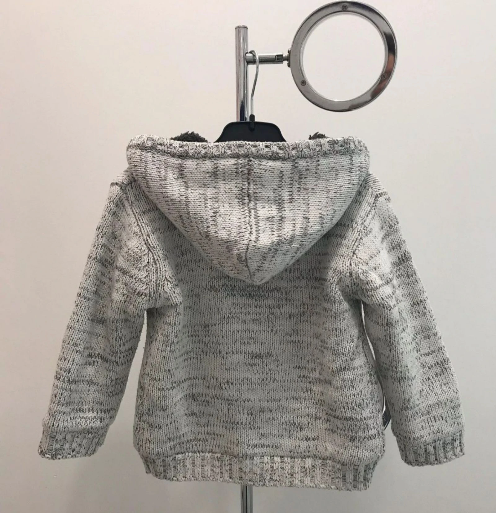 🌟Chaleco bebé ultra cálido y muy suave - forrado de polar con capucha – 24 meses- estado perfecto 🌟 – photo 4
